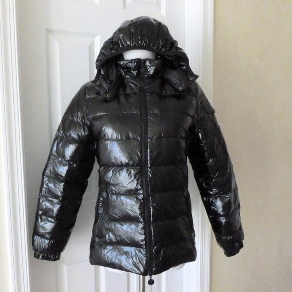 moncler jacket glossy black